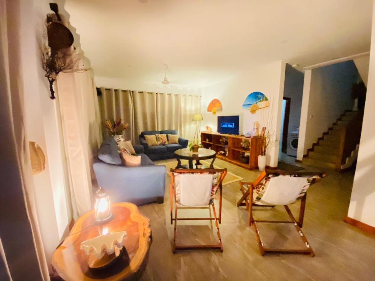 Villa Dusk To Dawn à Victoria Extérieur photo